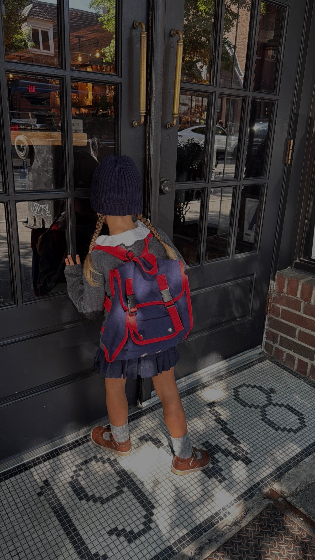 Schoolbag Square