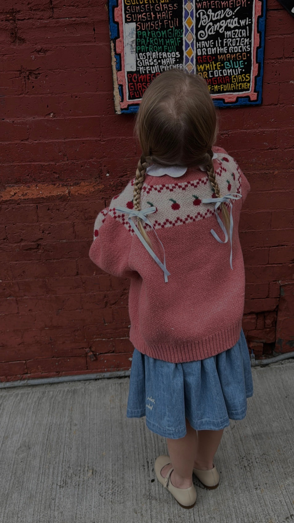 Dainty bow