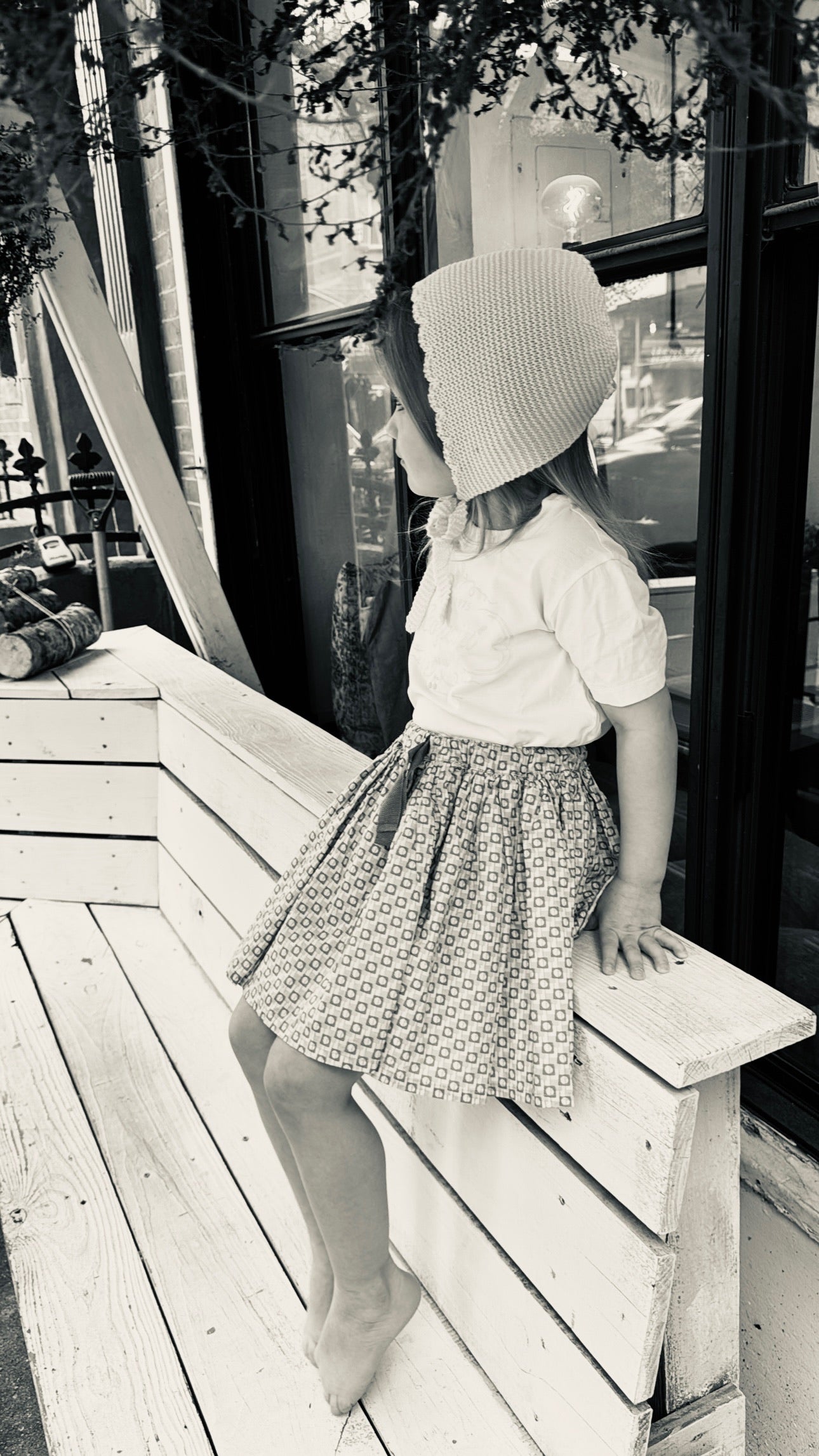Scallop-Edge Knit Bonnet