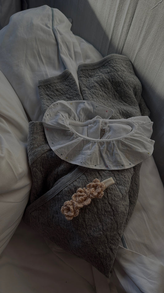 Flower crochet baby band